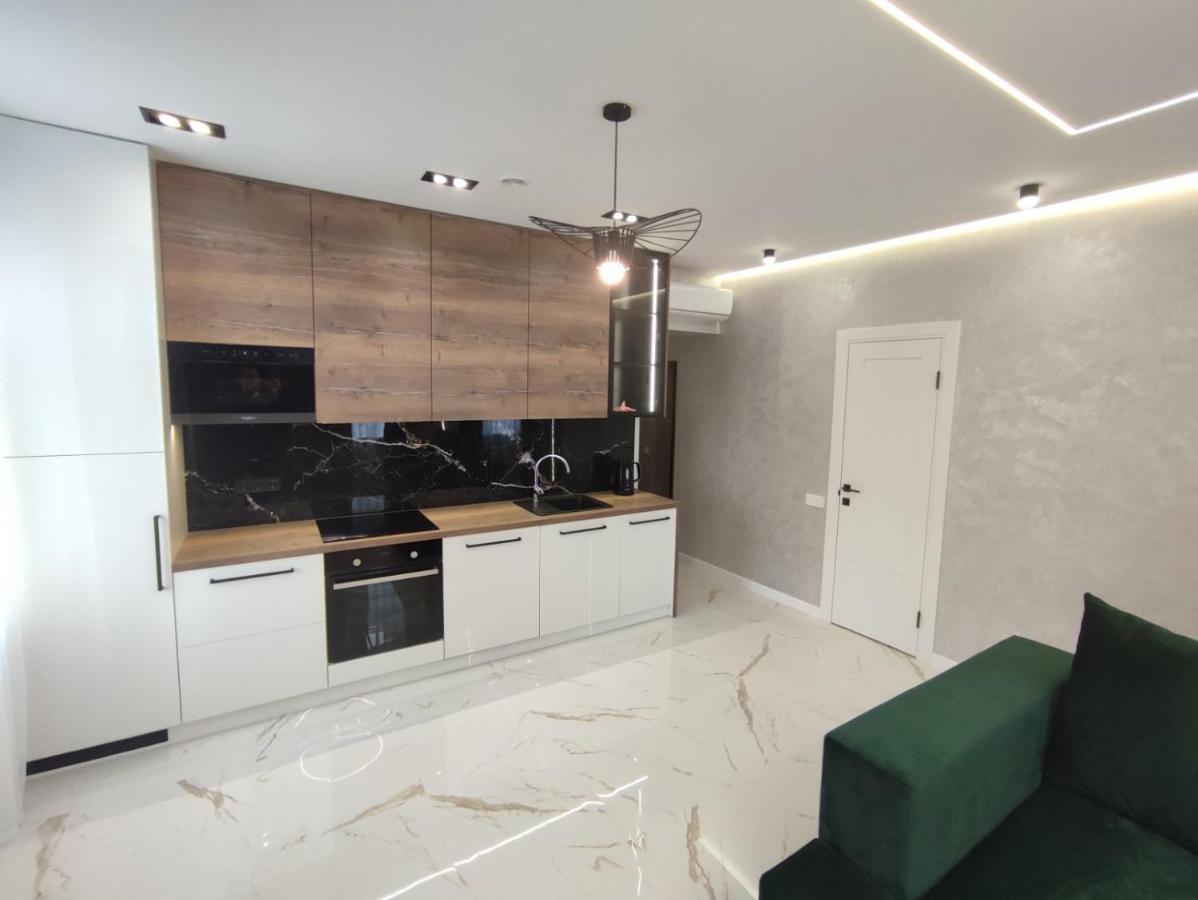 Vip Центр Львова Джакузі Камін Площа Ринок Luaran gambar